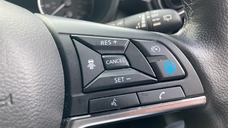 Nissan Juke 1.6 Hybrid Tekna 5dr Auto Hybrid Hatchback